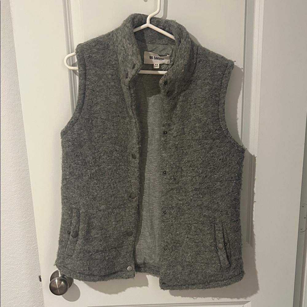 BB Dakota Heather Gray Button-Front Wool Blend Vest